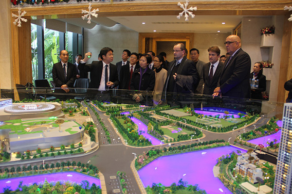 國際籃聯(lián)考察團(tuán)實(shí)地考察2019年男籃球佛山賽區(qū)主場館